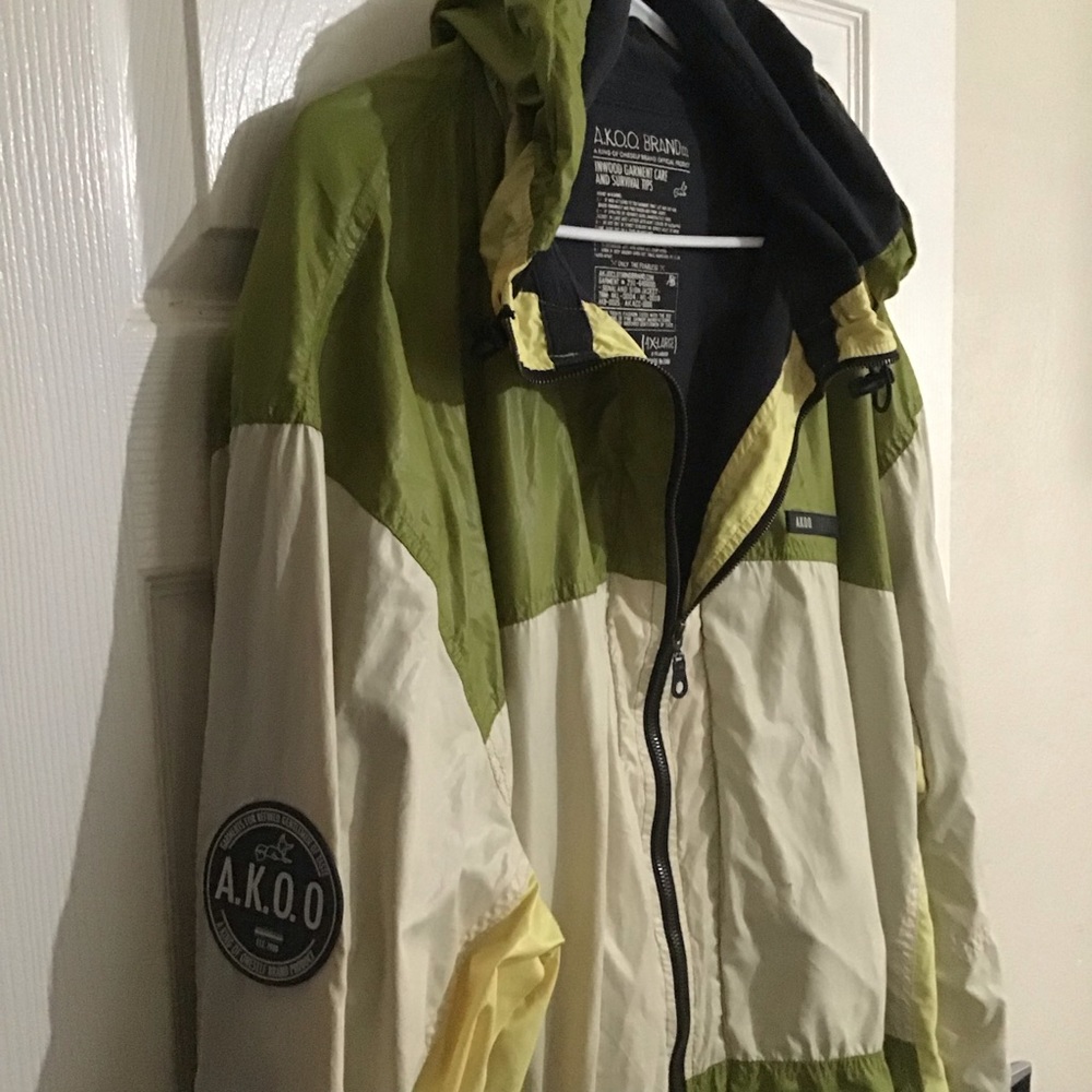 AKOO Lightweight Jacket